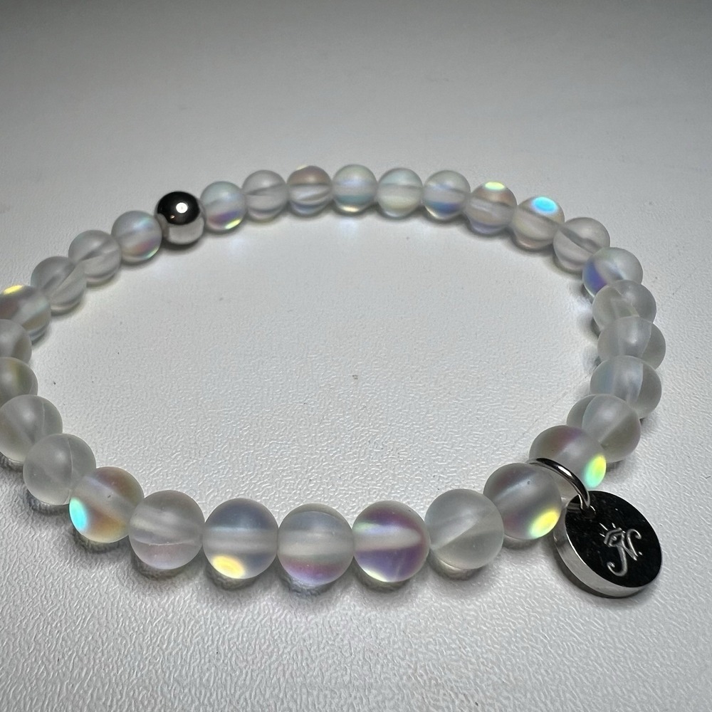 Nogu Rainbow White | Silver | Mermaid Glass Bead Bracelet